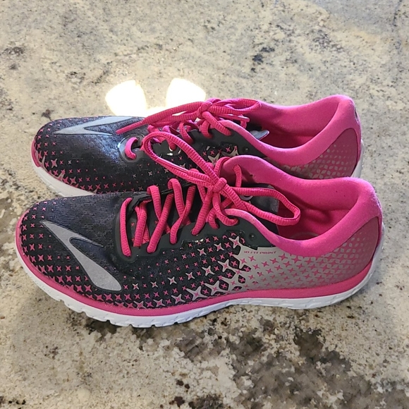 brooks pureflow 5 mens pink